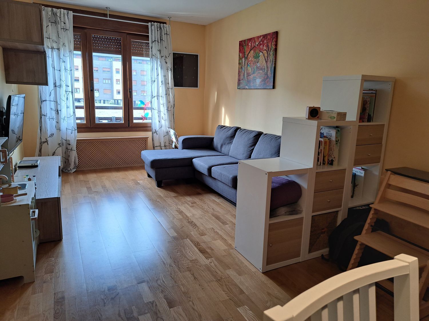 Sala d'estar de Pis en venda en Gijón  amb Calefacció, Jardí privat i Terrassa