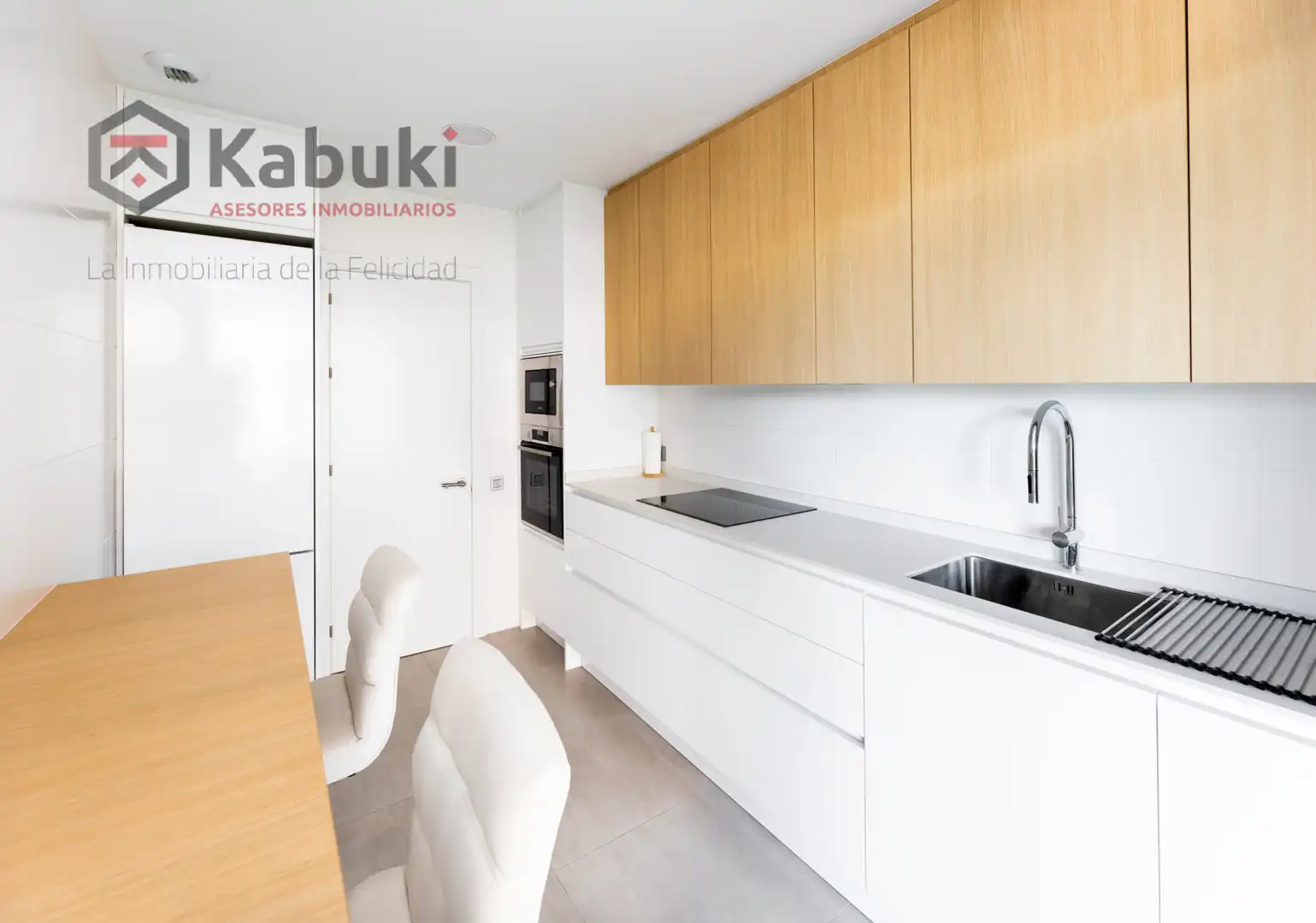 Kitchen of Flat for sale in Granada  with Private garden, Terrace and Storage room