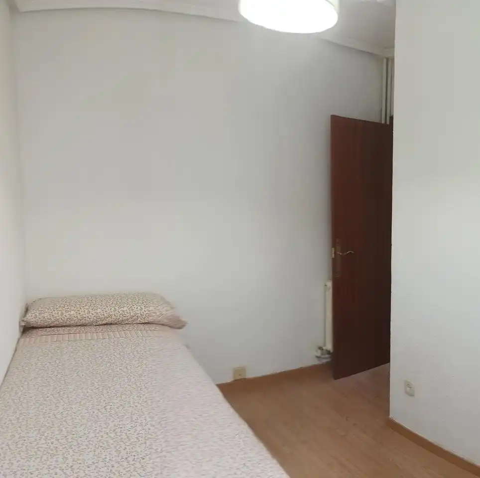 Habitación de Piso en venta en Calatayud con Calefacción, Terraza y Trastero