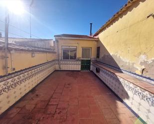 Exterior view of House or chalet for sale in Cabezarrubias del Puerto