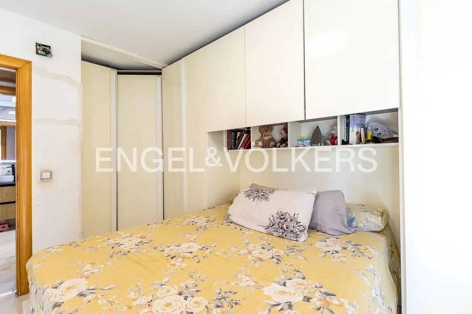 Habitación de Piso en venta en El Prat de Llobregat con Calefacción, Parquet y Terraza