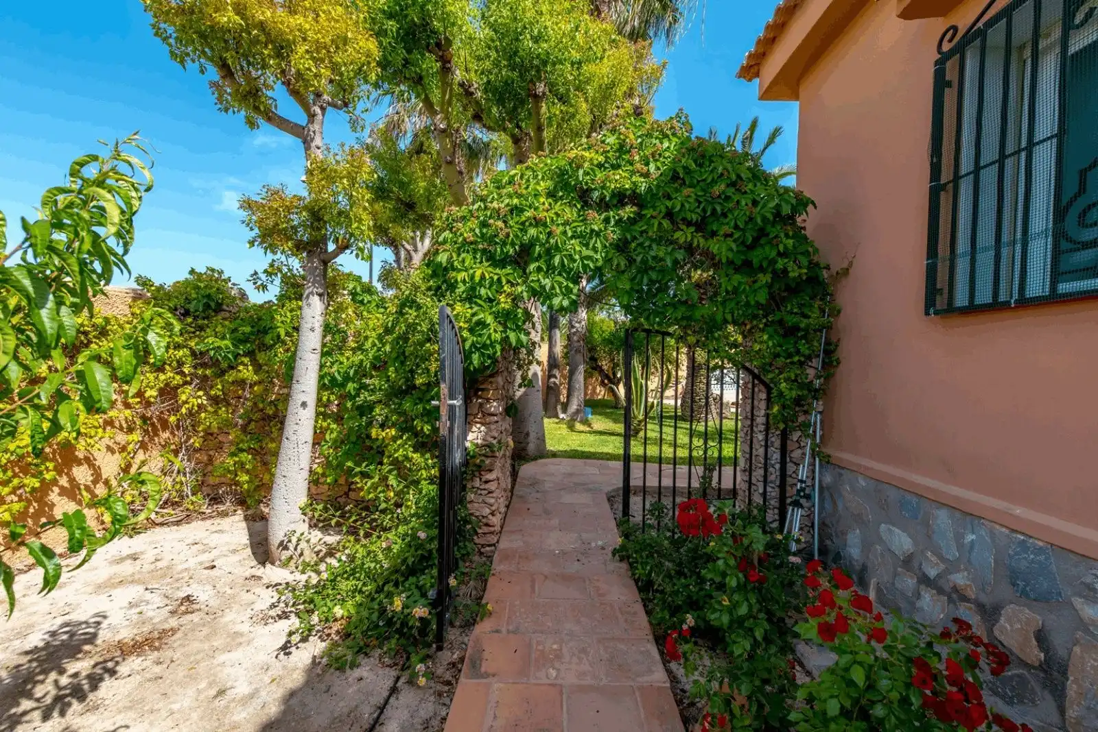 Villa avec piscine à vendre à Calle Calle Huelma, imagen 36