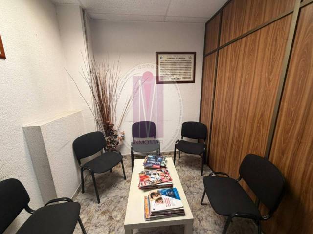 Local comercial en Venta en Calle mejia lequerica en La Maternitat i Sant Ramon