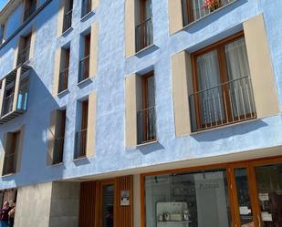 Exterior view of Attic to rent in Barbastro  with Air Conditioner, Heating and Parquet flooring
