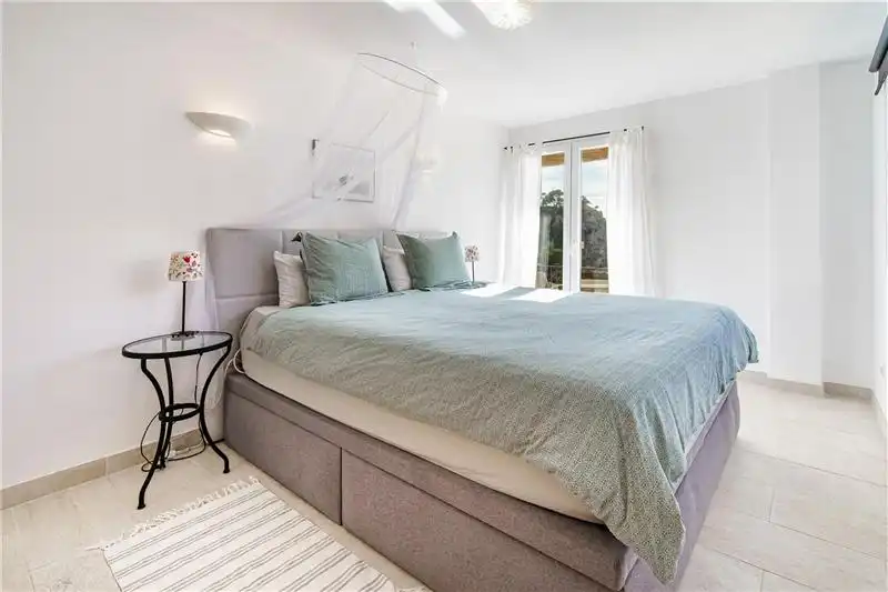 Dormitori de Apartament en venda en Calvià amb Terrassa i Piscina comunitària