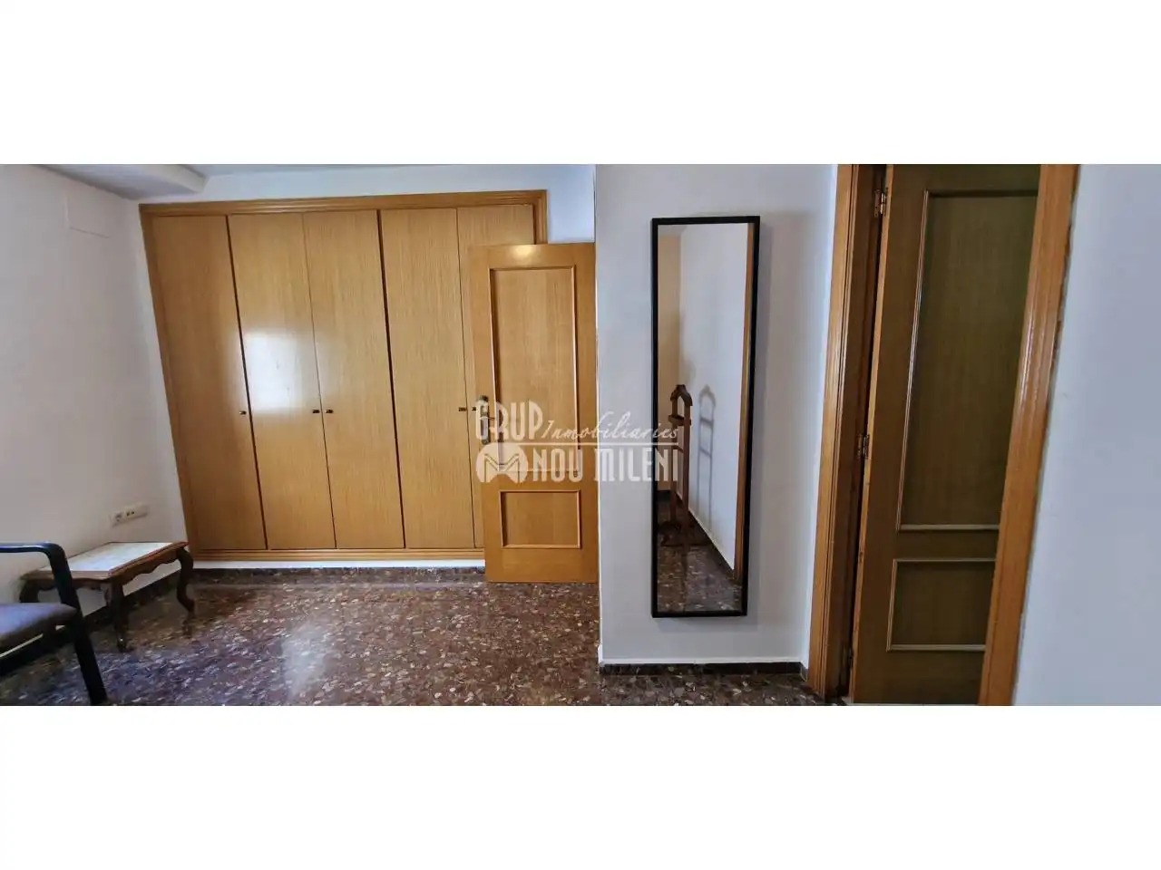 Habitación de Piso en venta en Burjassot con Amueblado y Balcón
