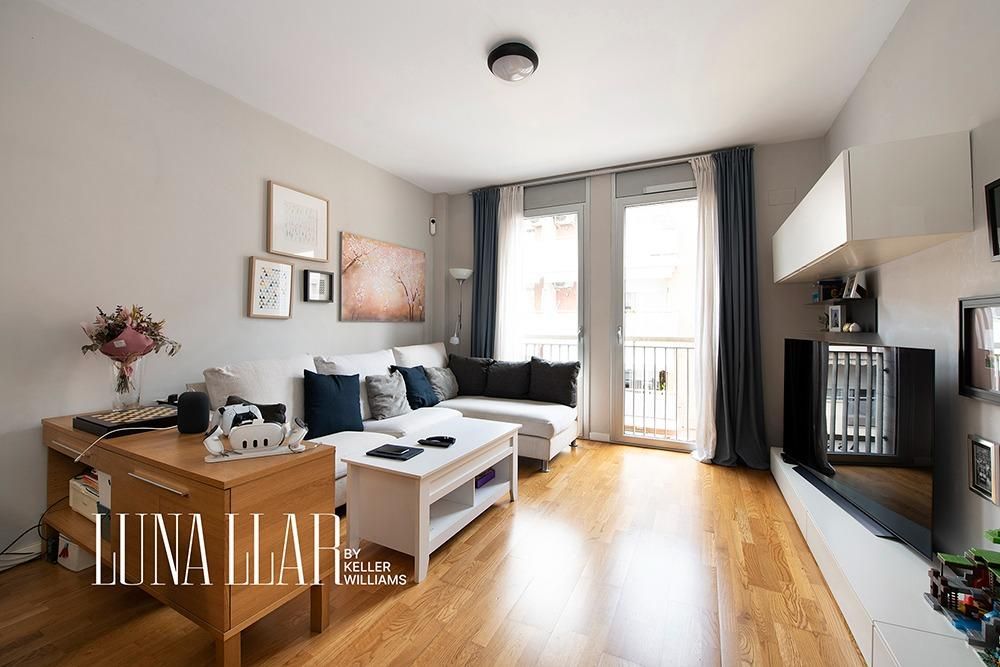 Living room of Flat for sale in Gavà  with Air Conditioner, Heating and Community pool