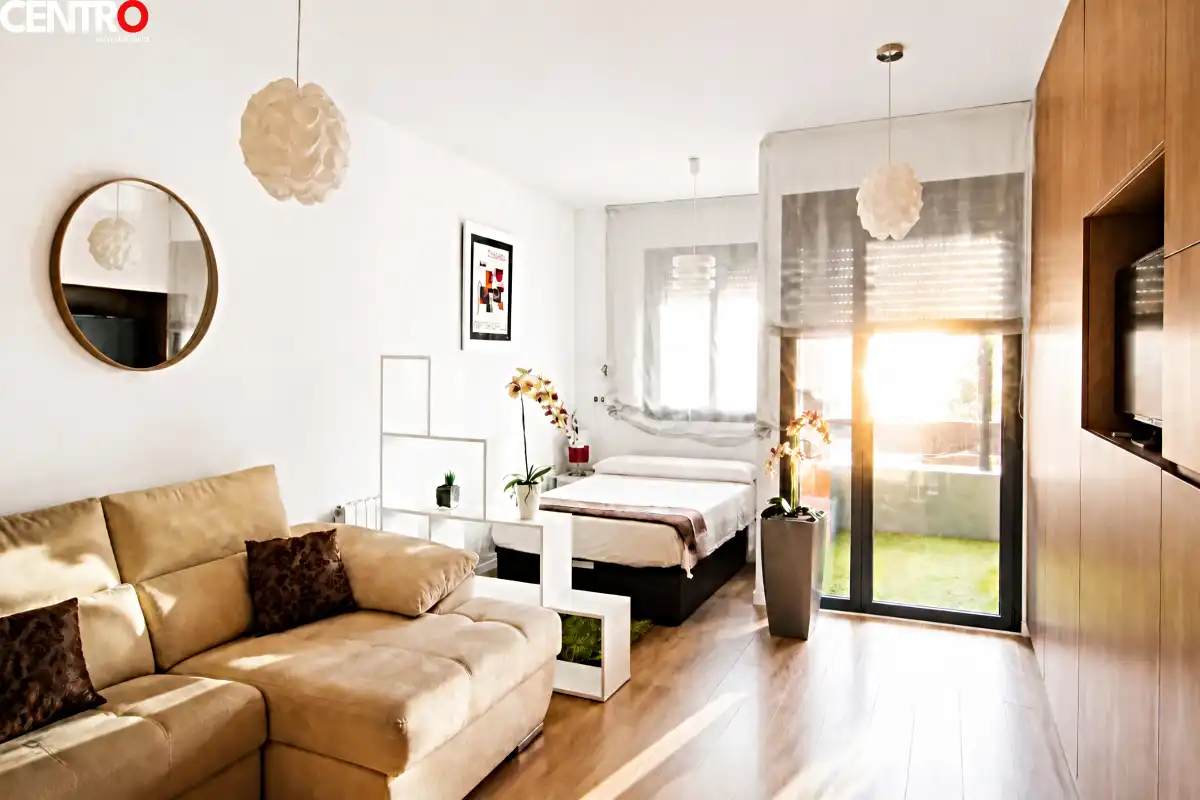 Schlafzimmer von Wohnung zum Verkauf in Granada mit Klimaanlage, Heizung und Privatgarten