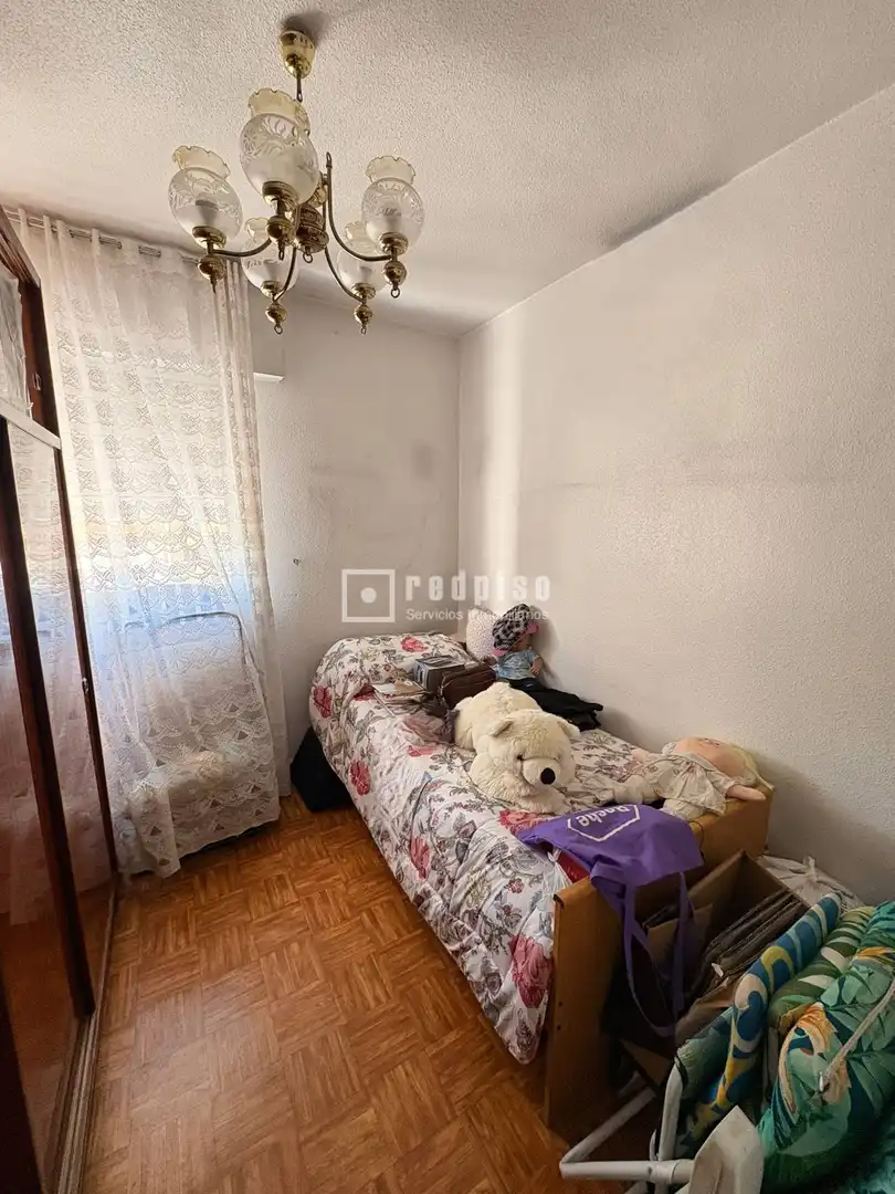 Bedroom of Flat for sale in Madrid  with Air Conditioner, Heating and Terrace