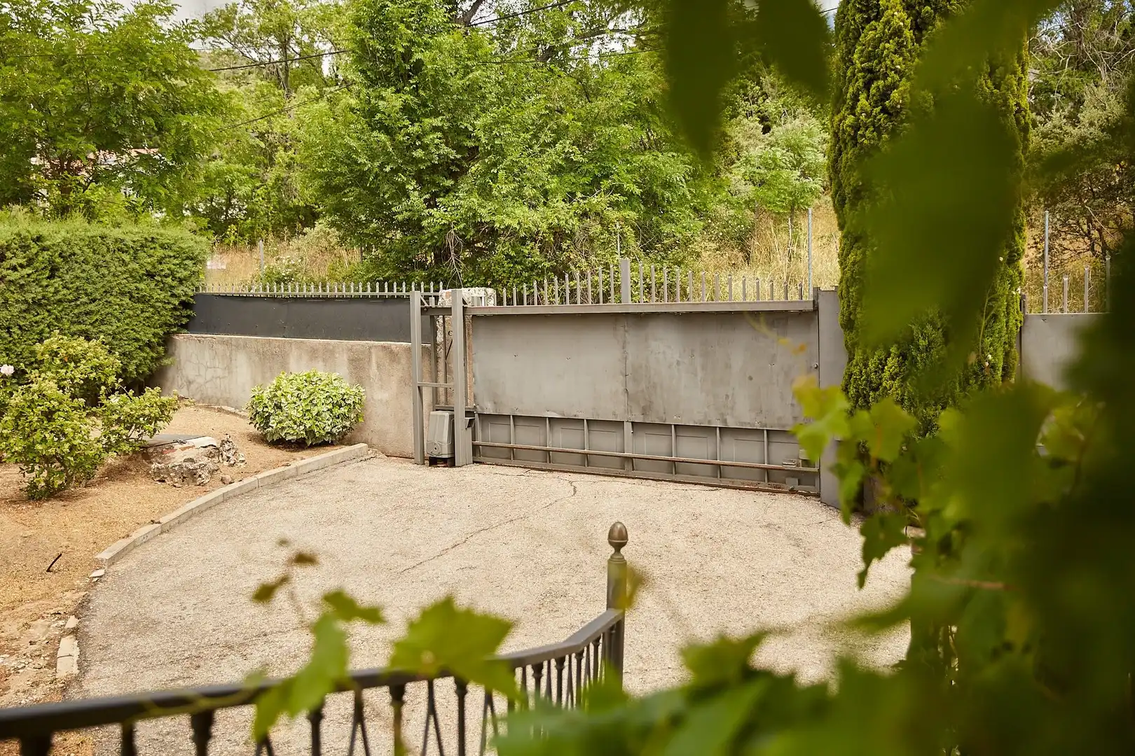 Garden of Houses for sale in Miraflores de la Sierra  with Air Conditioner, Heating and Private garden