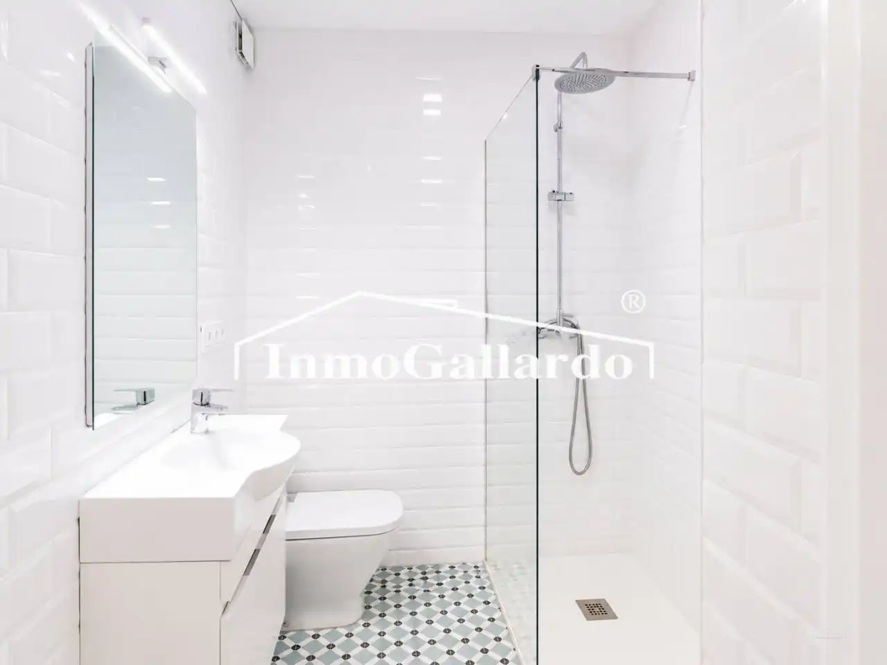 Baño de Piso en venta en Málaga con Aire acondicionado, Calefacción y Terraza
