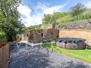 Casa rústica con piscina en venta en Lugar Madrelagua