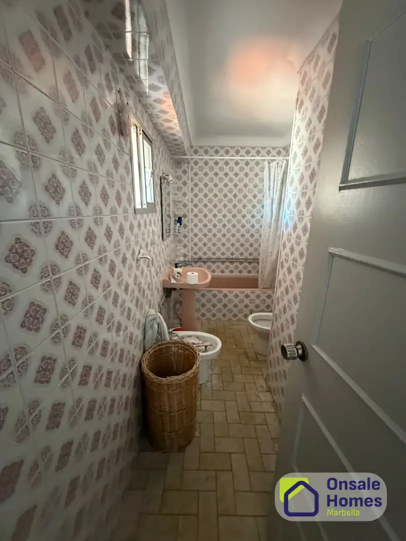 Baño de Ático en venta en Marbella con Aire acondicionado, Terraza y Balcón