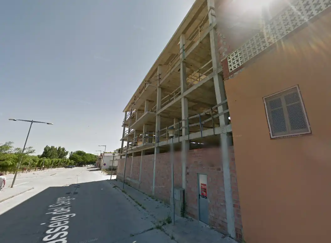 Vista exterior de Edifici en venda en Torres de Segre