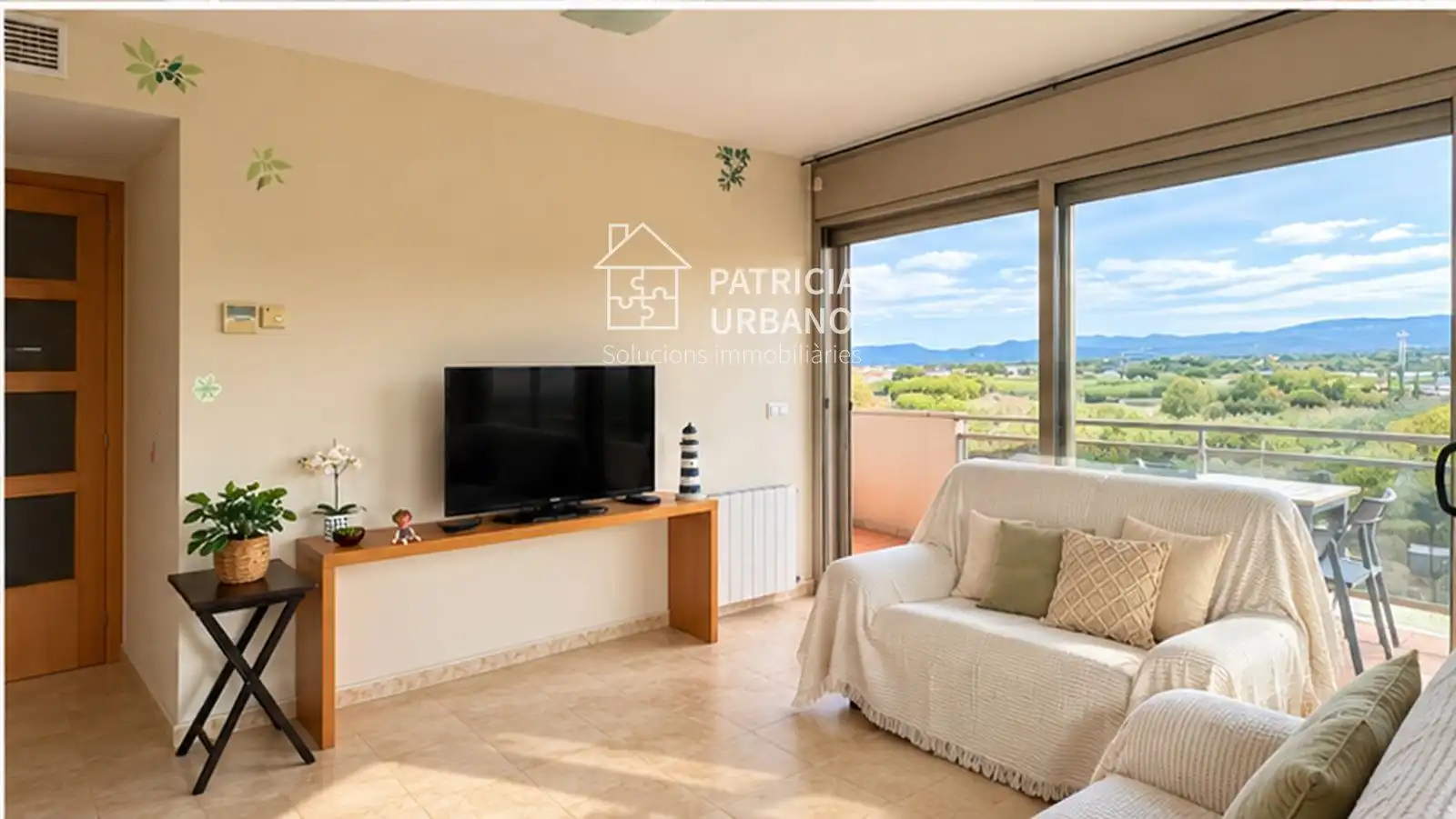 Living room of Attic for sale in Vilafortuny - Cap de Sant Pere