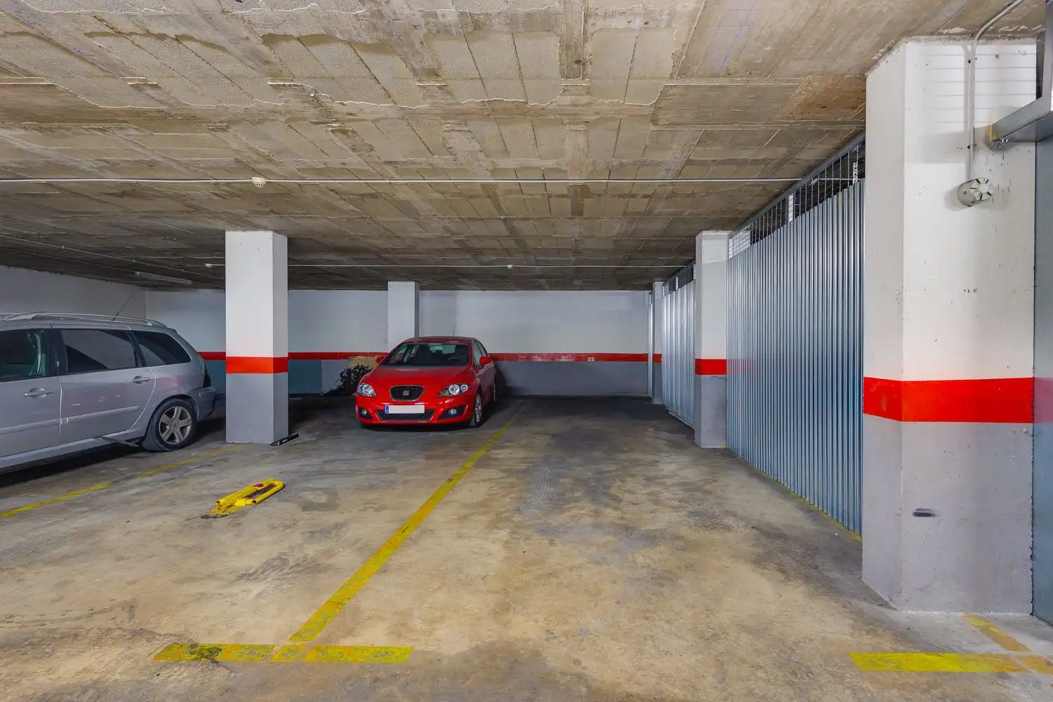 Parking de Piso en venta en Torrevieja con Terraza y Amueblado