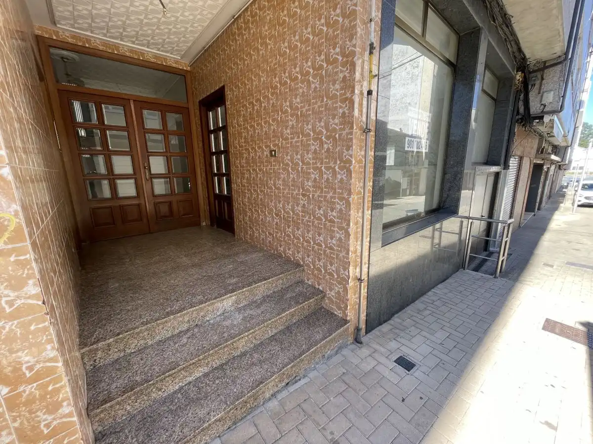Gewerbefläche zum Verkauf in As Pontes de García Rodríguez, imagen 2