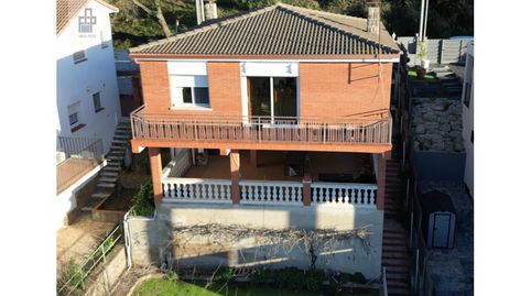 Foto 2 de Casa o chalet en venta en Calle Finestrelles, Torrelles de Llobregat, Barcelona