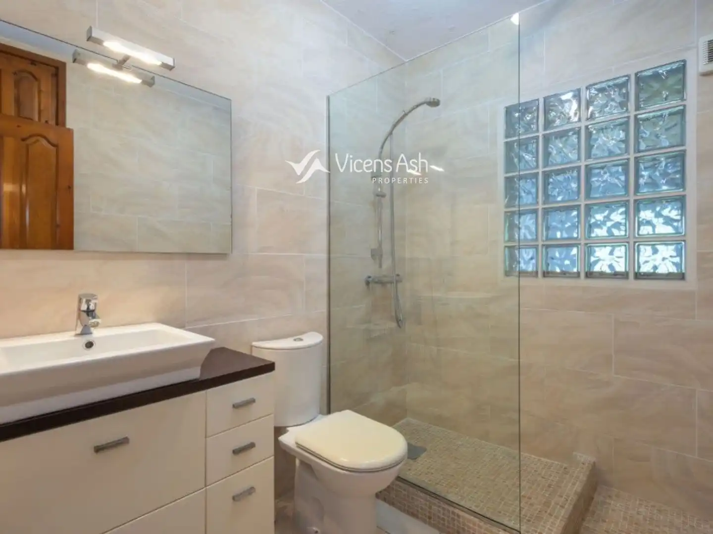 Bathroom of Houses for sale in Jávea / Xàbia  with Air Conditioner, Terrace and Storage room