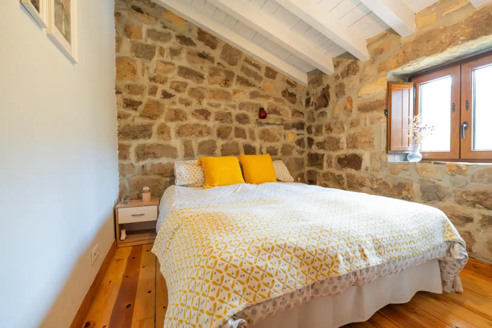 Habitación de Casa o chalet en venta en San Pedro del Romeral con Calefacción, Jardín privado y Terraza