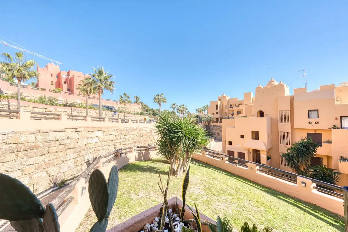 Vista exterior de Planta baja en venta en Manilva con Aire acondicionado, Terraza y Trastero