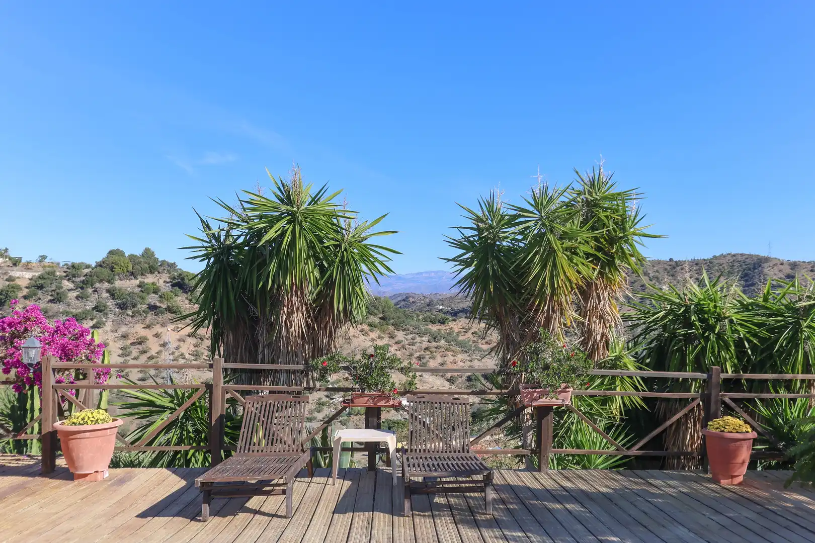 Houses for sale in Calle Luna, Monda