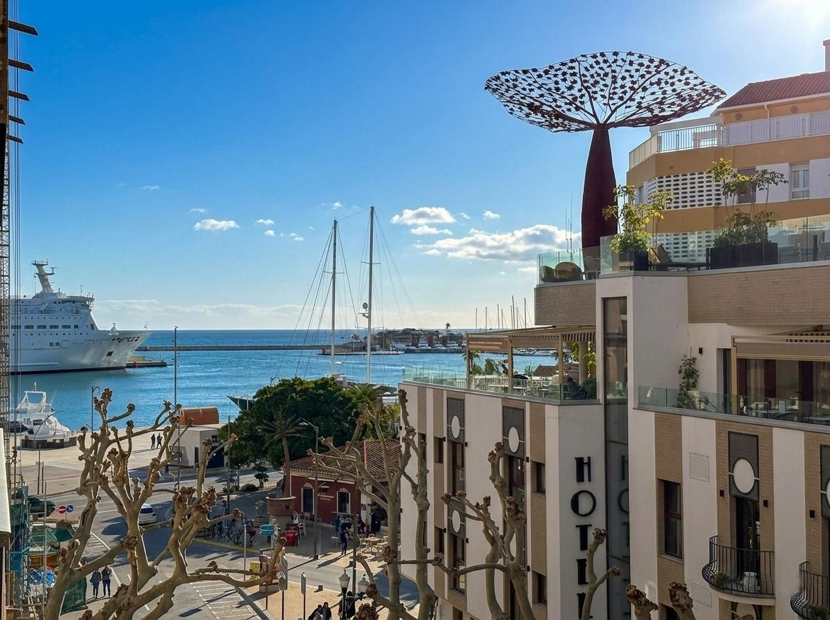 Terrasse von Wohnung zur Miete in Dénia mit Klimaanlage, Terrasse und Möbliert