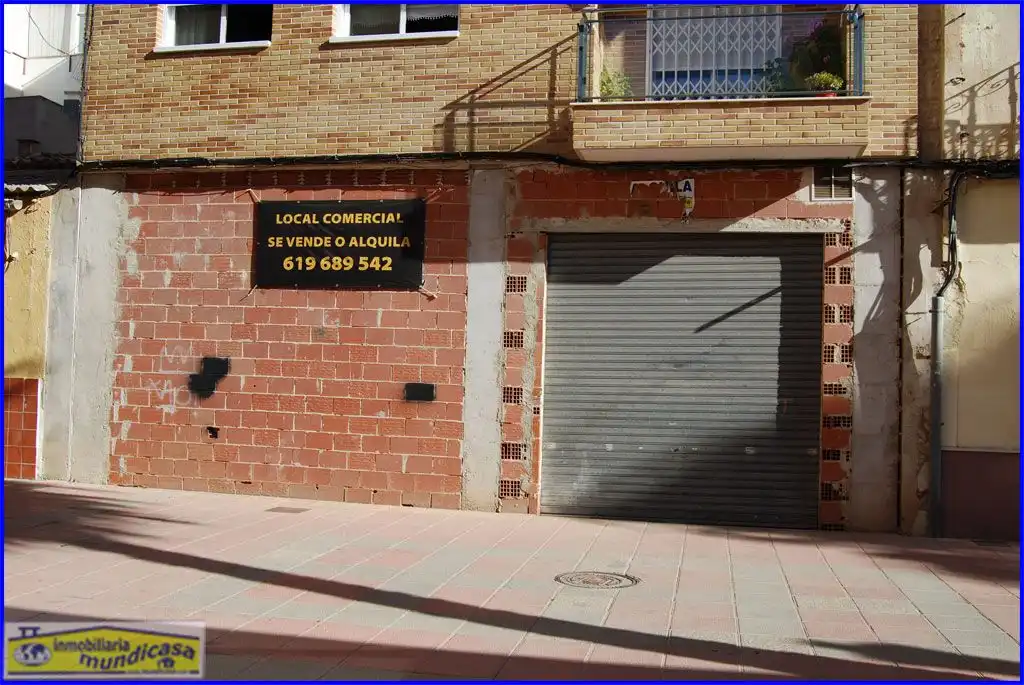 Business premises for sale in Calle Amor Hermoso
