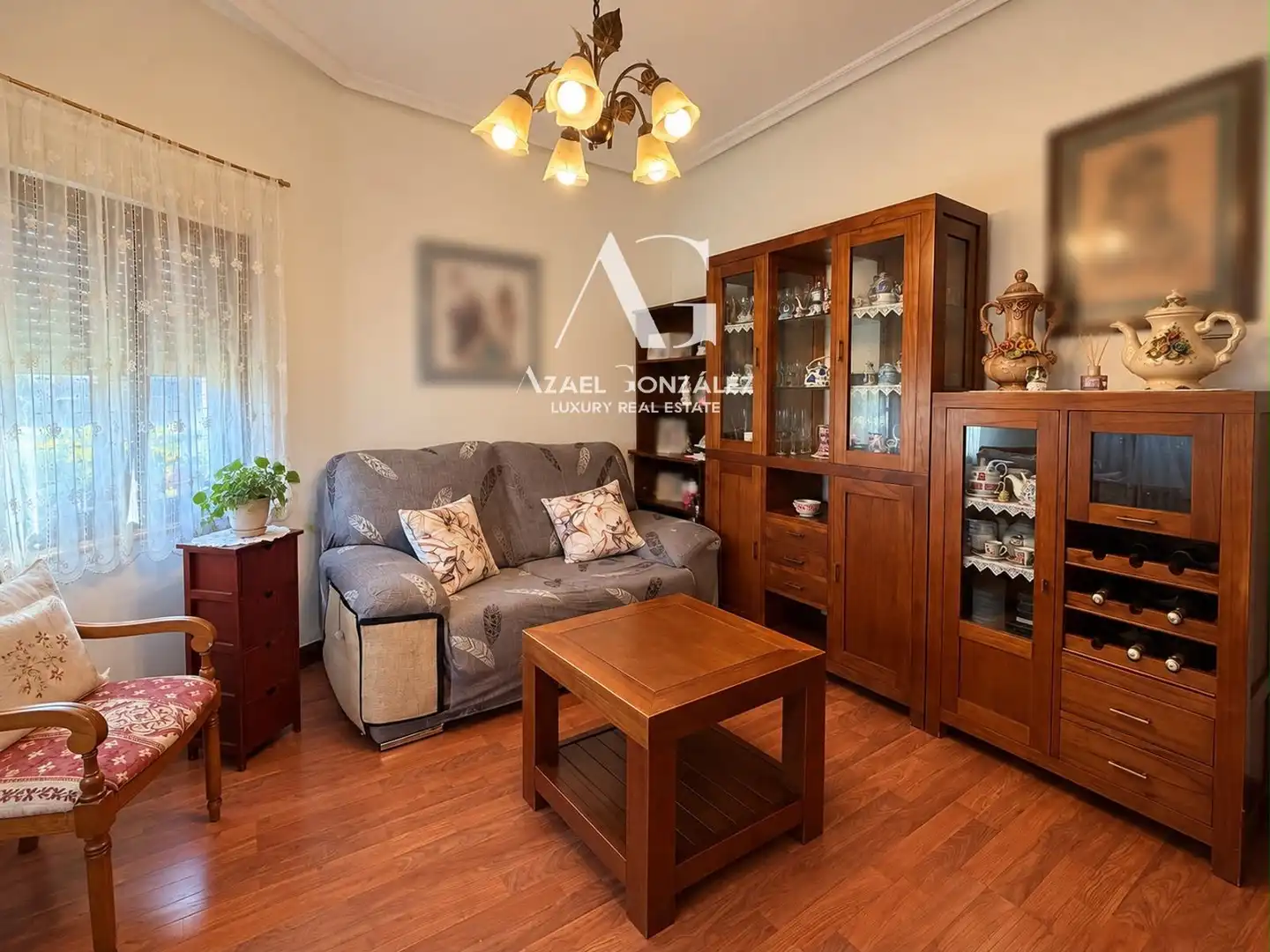 Sala de estar de Casa o chalet en venta en Torrelavega  con Calefacción y Amueblado