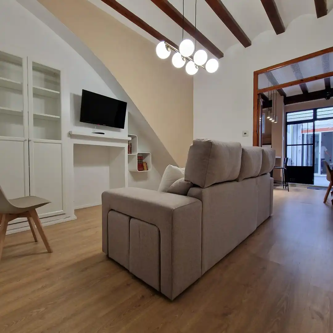 Sala de estar de Casa o chalet en venta en Tavernes de la Valldigna con Parquet