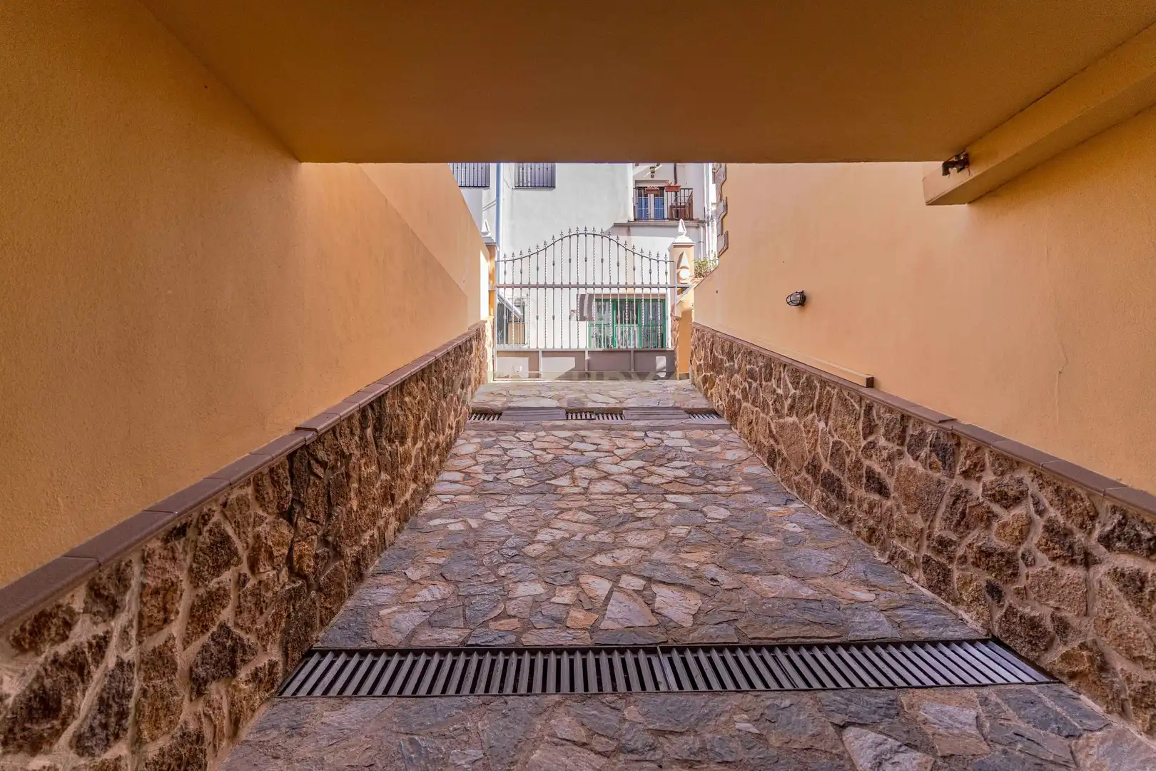 Houses for sale in Baza  with Storage room and Balcony