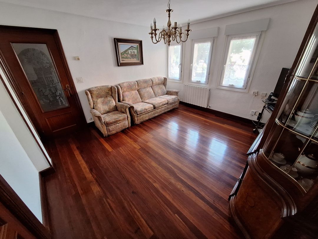 Sala d'estar de Pis en venda en Durango amb Calefacció i Traster