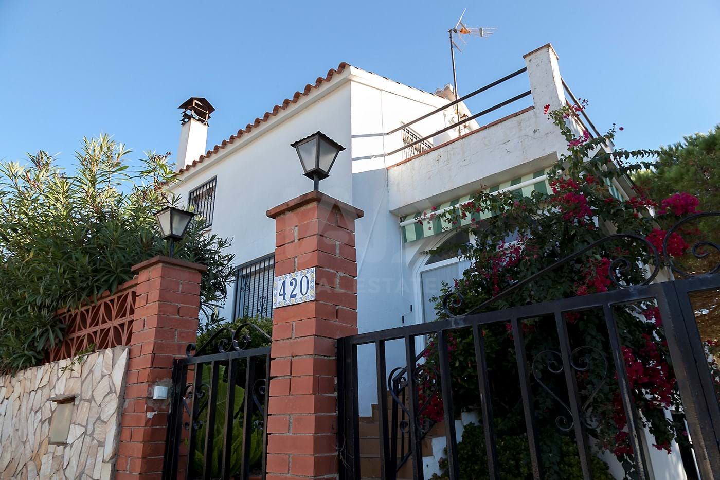 Exterior view of House or chalet for sale in Sant Cebrià de Vallalta