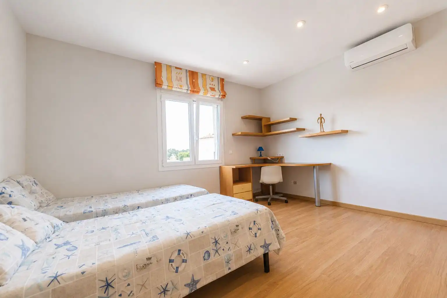 Habitación de Casa o chalet en venta en Empuriabrava con Terraza y Piscina