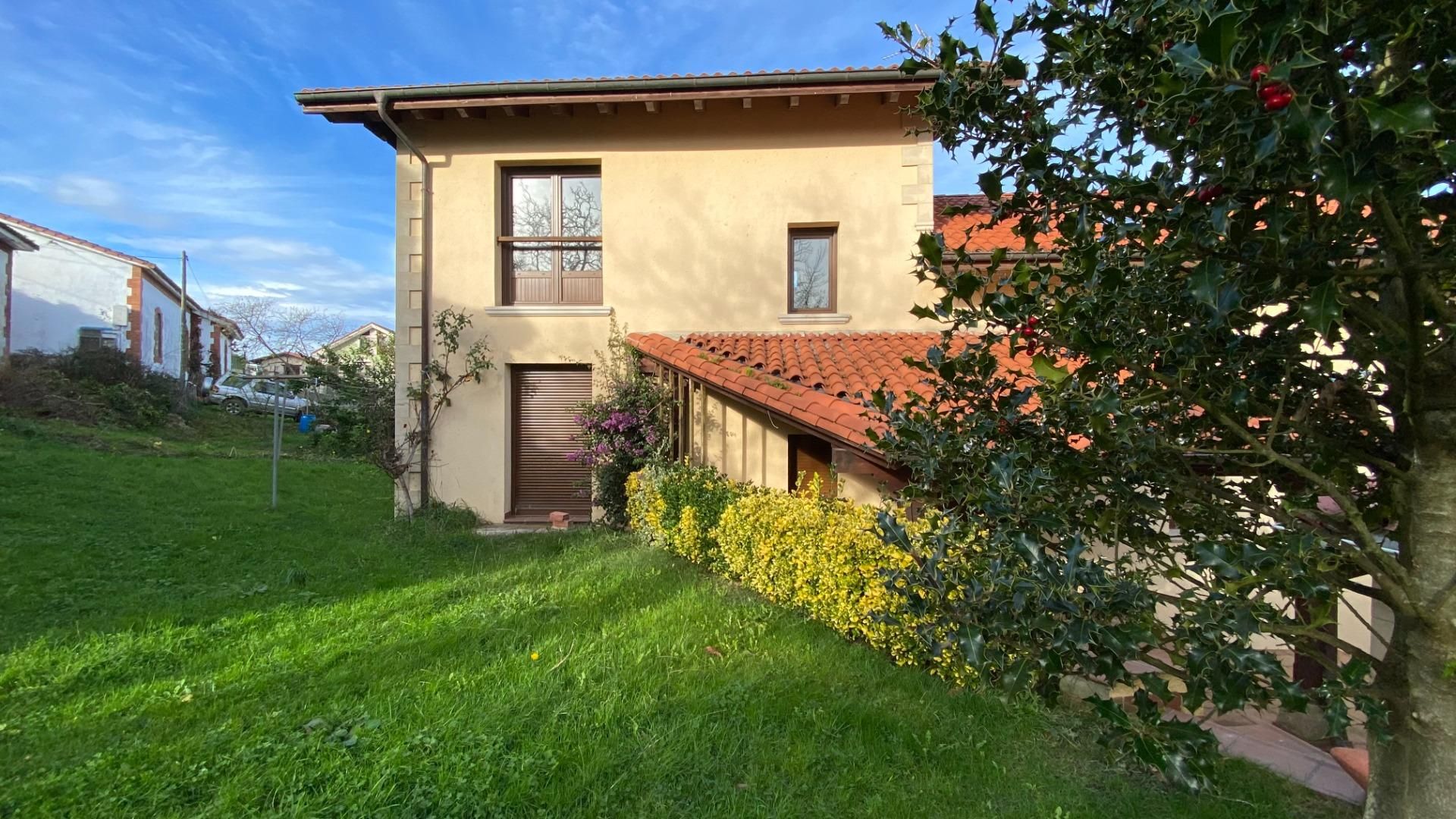 Casa o xalet en venda a  PESUES, Val de San Vicente