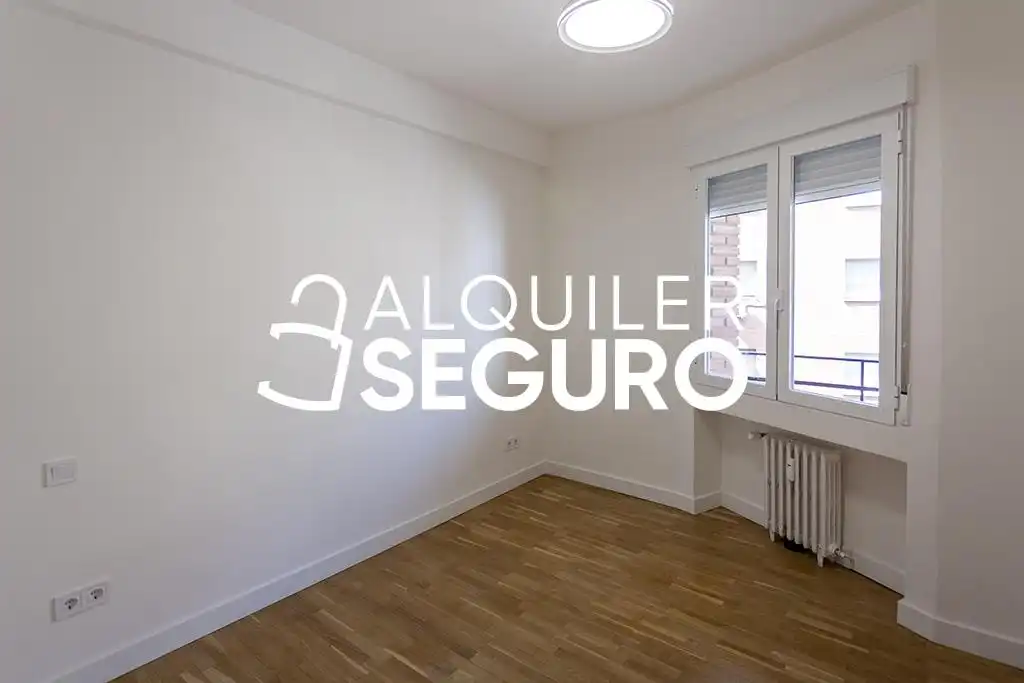Piso de alquiler en de Nuñez Morgado, Castilla
