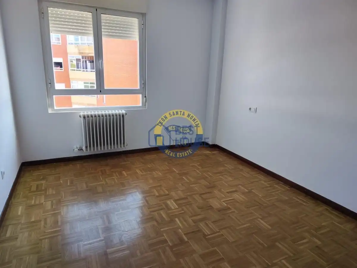 Flat with lift for sale in Trobajo del Camino, imagen 11