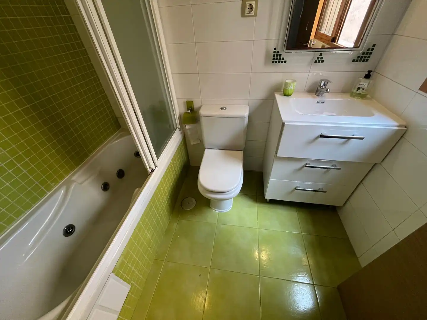 Bany de Dúplex en venda en Velilla de San Antonio amb Aire condicionat, Calefacció i Forn