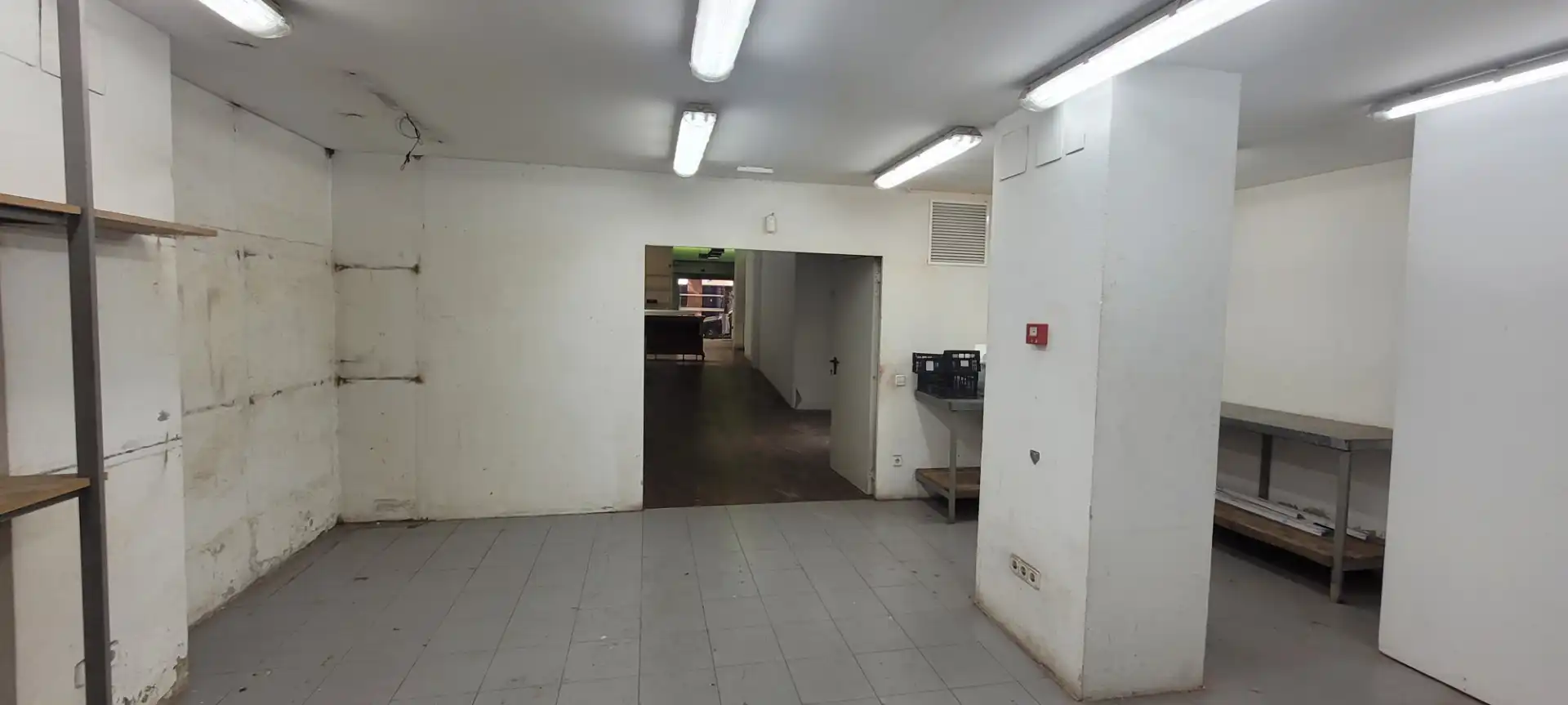 Local comercial en venta en Carrer de Viladomat, imagen 14
