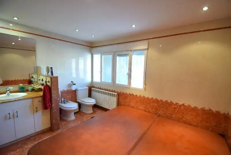 Baño de Casa o chalet en venta en La Nucia con Aire acondicionado, Calefacción y Trastero