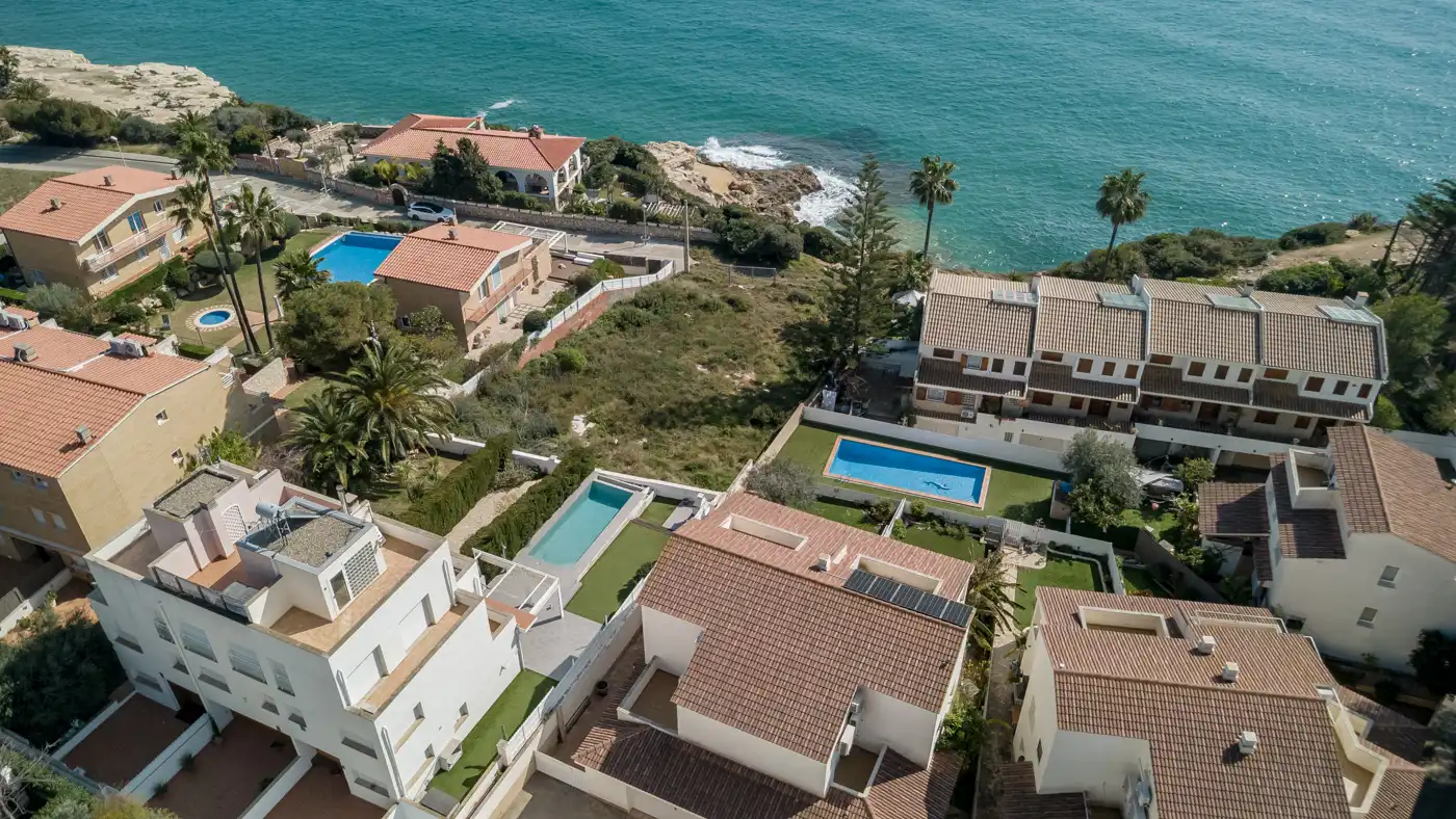 Piscina de Casa adosada en venta en Torredembarra con Aire acondicionado, Calefacción y Jardín privado