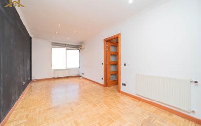 Bedroom of Flat for sale in Móstoles  with Air Conditioner, Heating and Parquet flooring