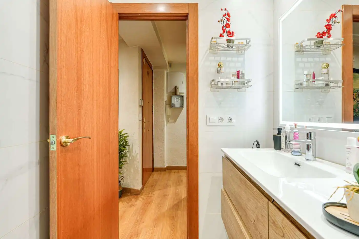 Bathroom of Flat for sale in Barcelona  with Furnished