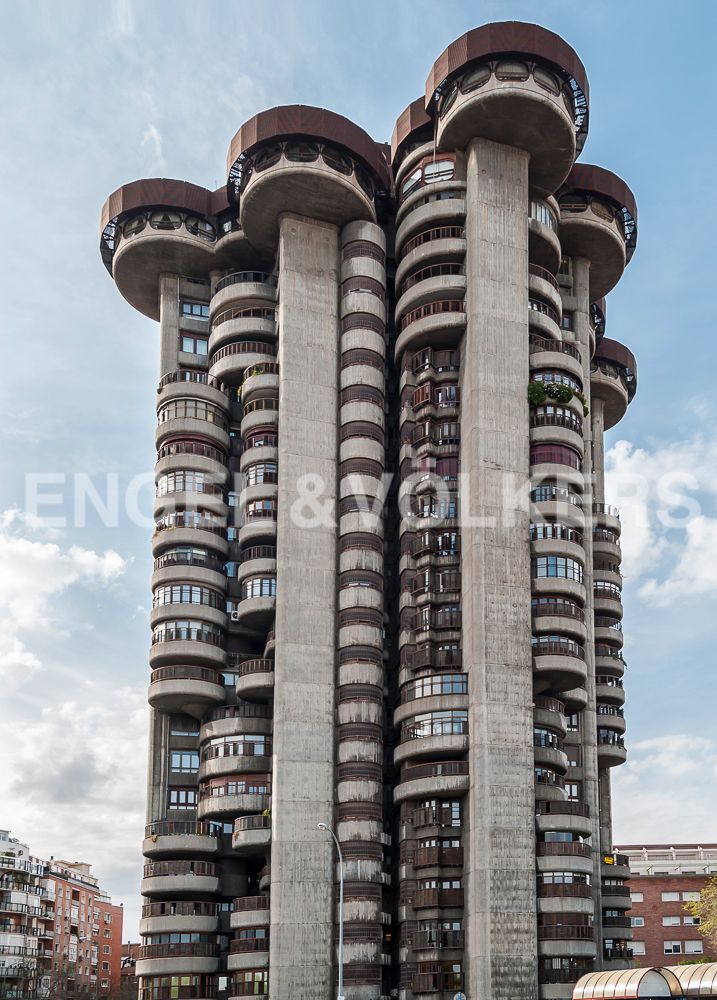 Vista exterior de Apartament en venda en  Madrid Capital amb Aire condicionat, Calefacció i Terrassa