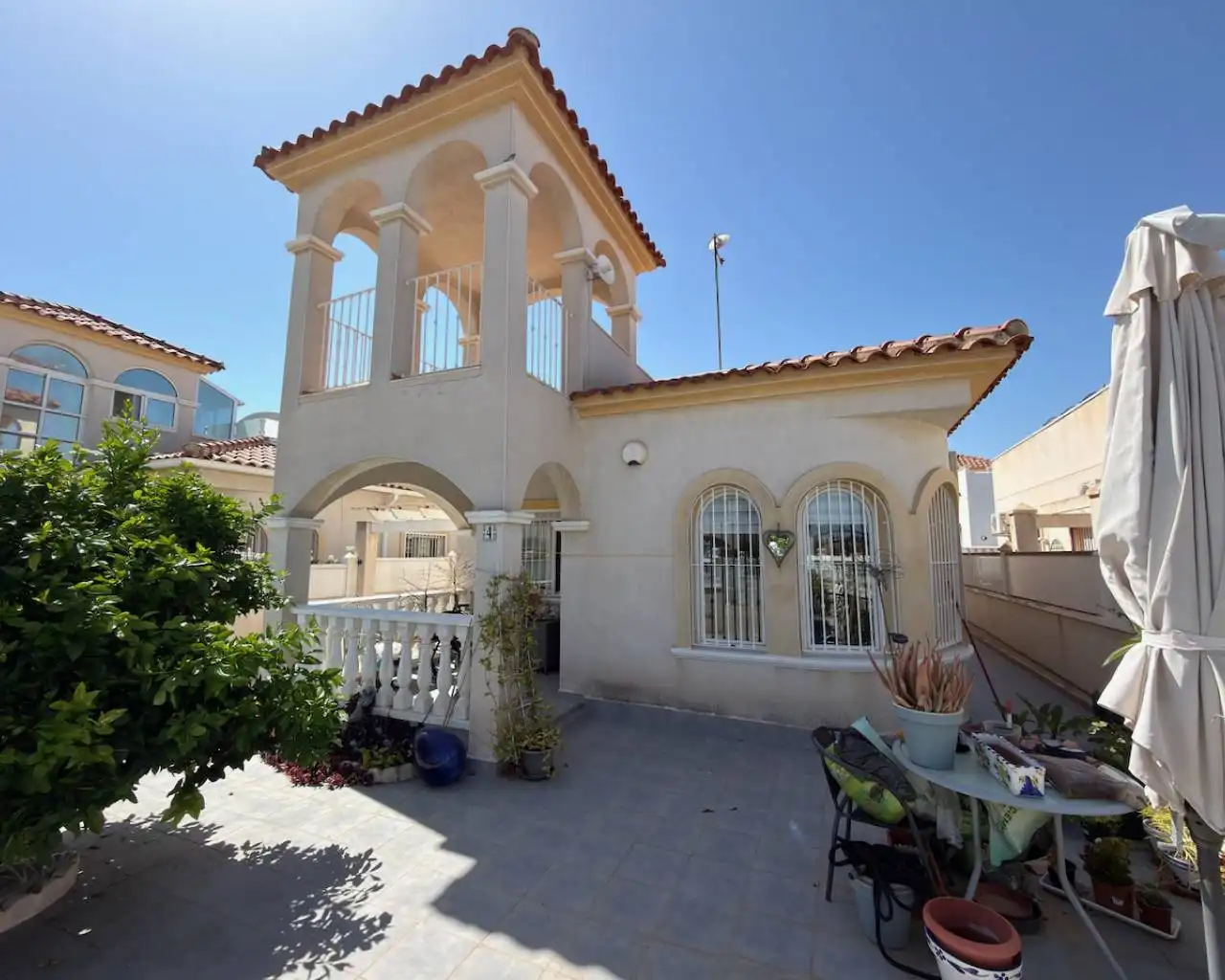 Detached house with terrace for sale in Algorfa