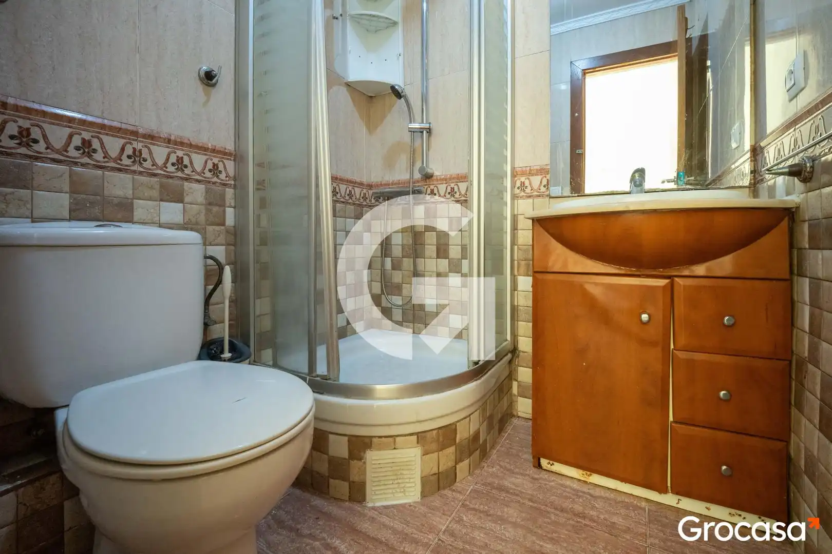 Bathroom of Flat for sale in Mataró  with Air Conditioner, Oven and TV