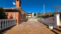 Vista exterior de Casa o xalet en venda en Castellbisbal amb Jardí privat, Terrassa i Traster