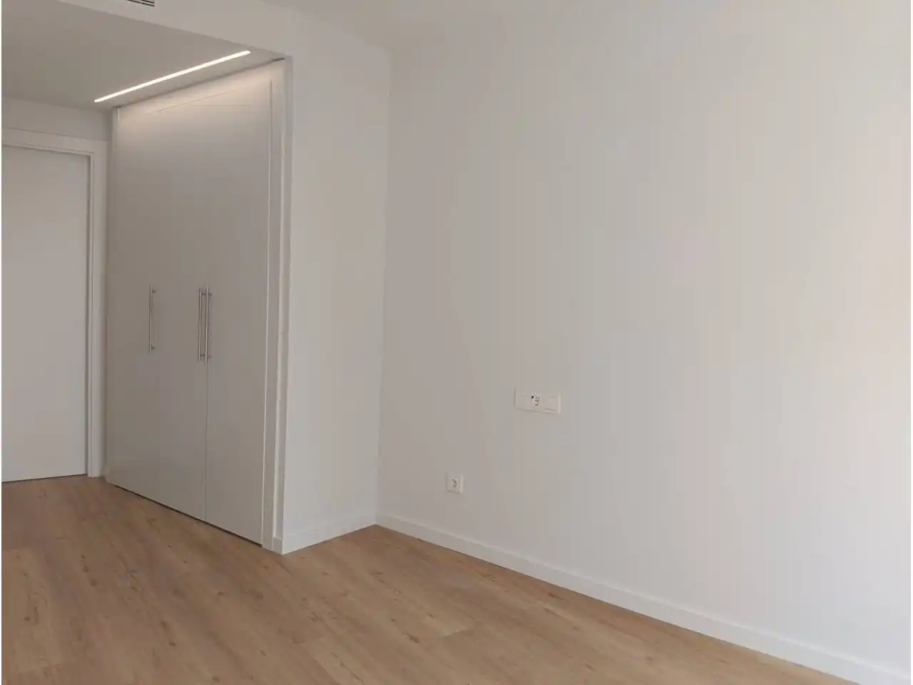 Dormitori de Pis de lloguer en Sabadell amb Aire condicionat, Calefacció i Parquet
