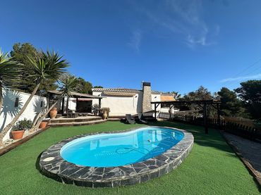 Detached house for sale in Monóvar  / Monòver