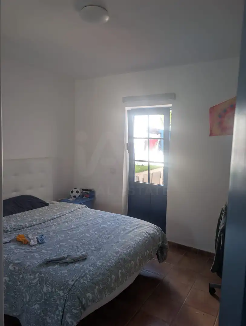 Habitación de Casa adosada en venta en Yaiza con Calefacción, Terraza y Piscina
